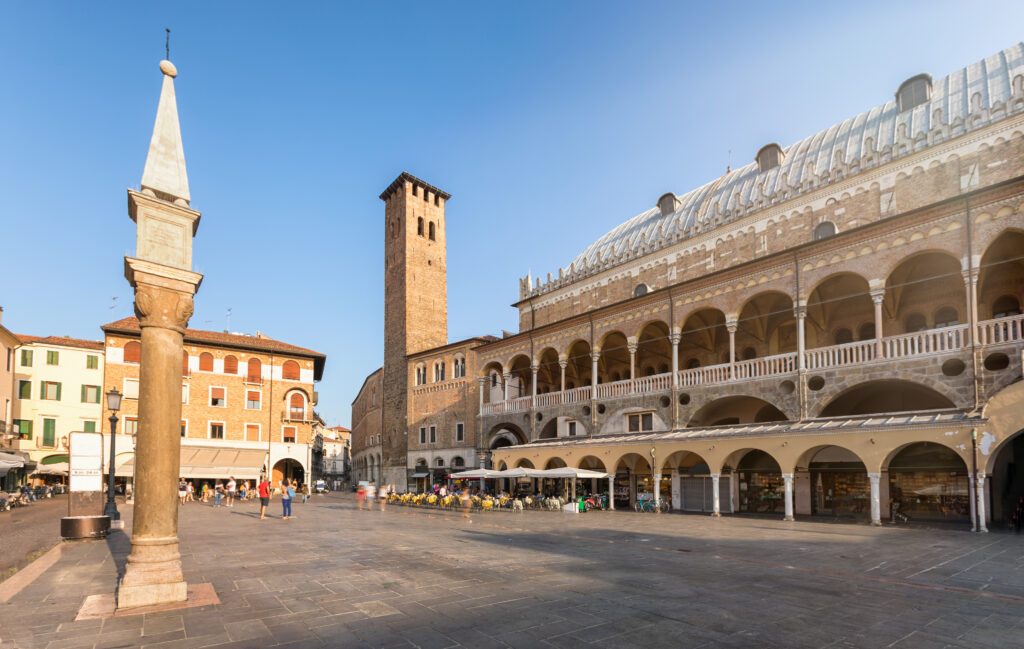 Piazza delle Erbe, Padova